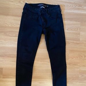 Size 6 short black American Eagle jeggings